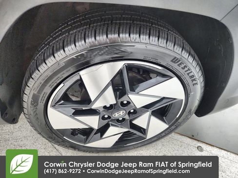 Used 2024 Hyundai Kona Limited image 35