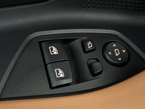 Used 2025 BMW 230i 230i w/ Premium Package image 13