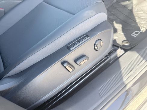 Used 2023 Volkswagen ID.4 Pro S image 67