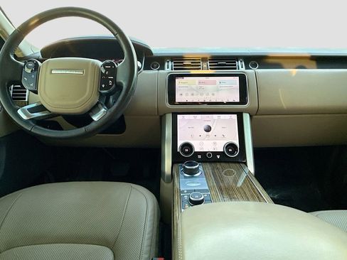 Used 2020 Land Rover Range Rover HSE image 17