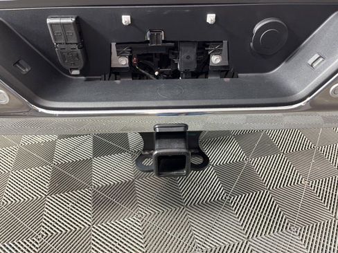 Used 2026 Chevrolet Silverado 2500 LTZ w/ LTZ Premium Package image 46