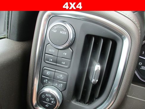 Used 2022 GMC Sierra 3500 SLT w/ SLT Convenience Package AWD/4WD image 30