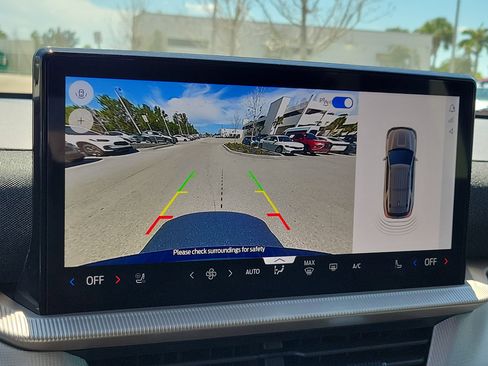 Used 2026 Ford Explorer Active w/ Active Comfort Package image 27