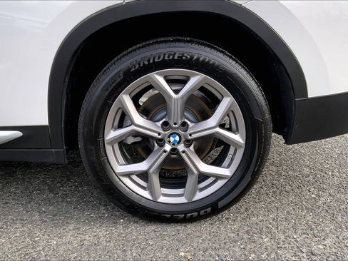 Used 2023 BMW X4 xDrive30i w/ Premium Package image 10