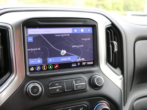 Used 2019 Chevrolet Silverado 1500 LTZ w/ LTZ Premium Package AWD/4WD image 23