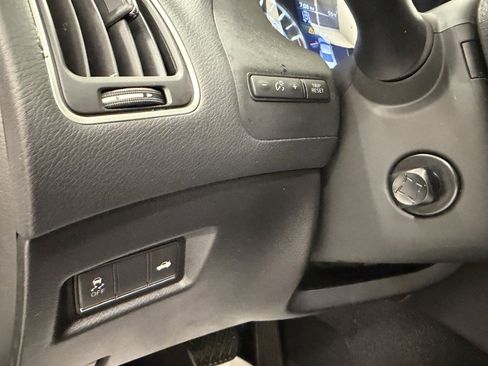 Used 2022 INFINITI Q60 3.0t Luxe w/ Essential Package image 32