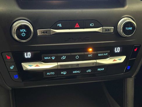 Used 2020 Ford Explorer Limited w/ Class III Trailer Tow Package AWD/4WD image 15