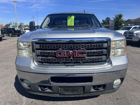 Used 2011 GMC Sierra 2500 SLT w/ SLT Convenience Package image 3