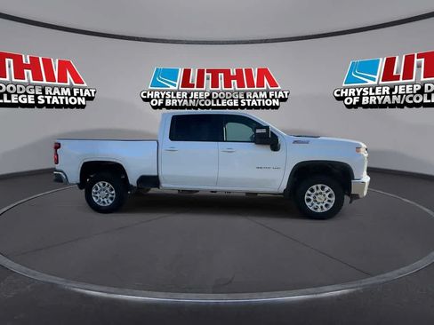 Used 2023 Chevrolet Silverado 2500 LT w/ Convenience Package AWD/4WD image 9