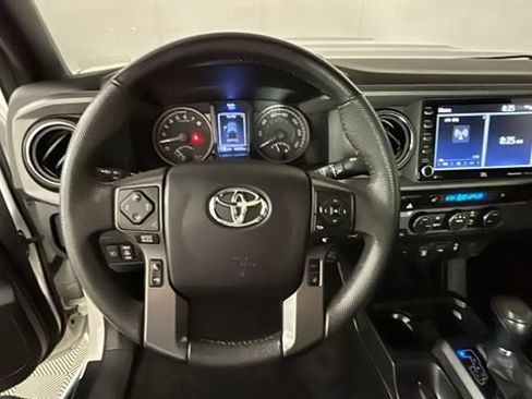 Used 2021 Toyota Tacoma TRD Sport w/ TRD Premium Sport Package AWD/4WD image 14