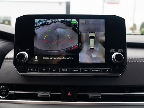 New 2025 Mitsubishi Outlander SE image 14