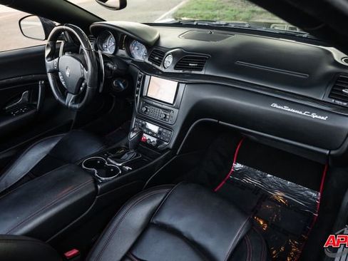 Used 2013 Maserati GranTurismo Sport image 18