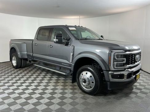 Used 2025 Ford F450 Lariat w/ FX4 Off-Road Package AWD/4WD image 3