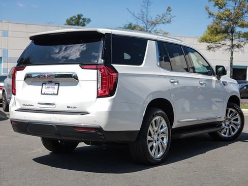 Used 2021 GMC Yukon SLT w/ SLT Premium Package AWD/4WD image 9