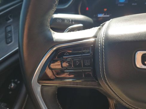 Used 2021 Jeep Grand Cherokee L Overland w/ Luxury Tech Group IV RWD image 21