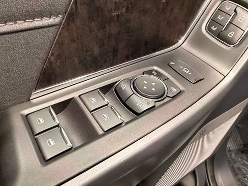 Used 2023 Ford F250 Lariat w/ Lariat Ultimate Package AWD/4WD image 29