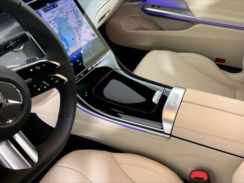 New 2026 Mercedes-Benz CLE 300 4MATIC Coupe image 7