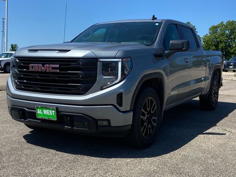 Used 2023 GMC Sierra 1500 Elevation AWD/4WD image 4