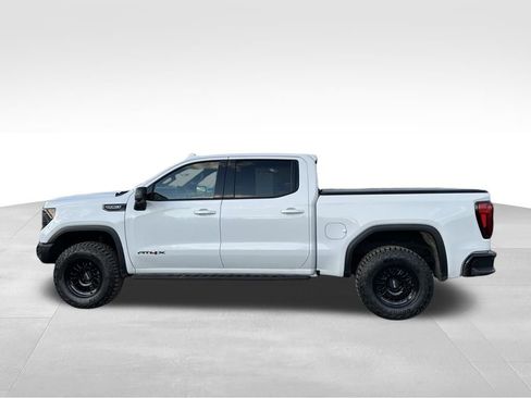 Used 2024 GMC Sierra 1500 AT4X image 14