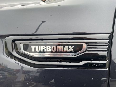 New 2026 GMC Sierra 1500 Elevation image 11