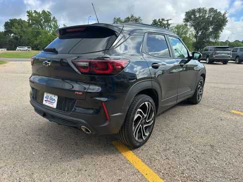 Used 2025 Chevrolet TrailBlazer RS w/ Convenience Package FWD image 32
