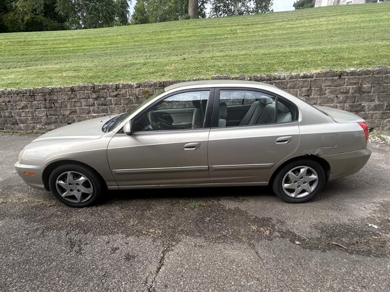 Used 2005 Hyundai Elantra GLS FWD image 4