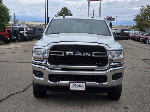 Used 2024 RAM 3500 Tradesman w/ Chrome Appearance Group AWD/4WD image 6