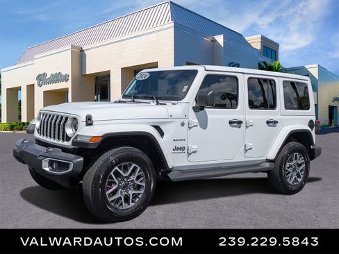 Used 2024 Jeep Wrangler Unlimited Sahara w/ Technology Group AWD/4WD image 1