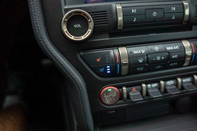 Used 2020 Ford Mustang Shelby GT500 w/ Technology Package RWD image 25