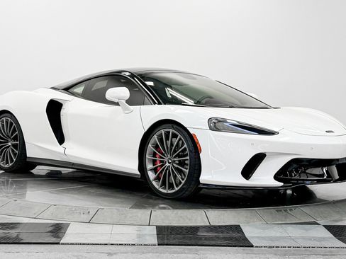 Used 2021 McLaren GT RWD image 33
