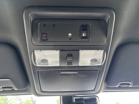 Used 2021 Nissan Titan PRO-4X w/ Pro-4x Convenience Package AWD/4WD image 36