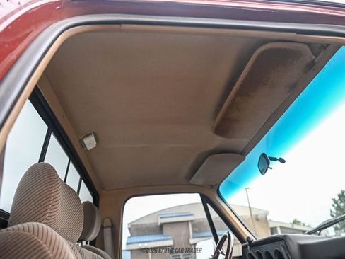 Used 1987 Chevrolet C/K Truck 2500 RWD image 45