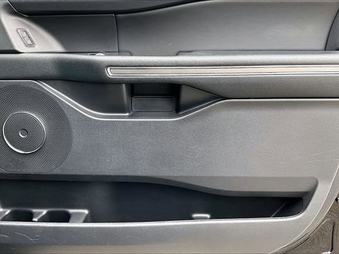Used 2024 Ford Expedition XLT AWD/4WD image 22