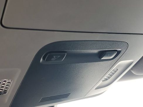 Used 2024 Toyota Camry SE FWD image 27