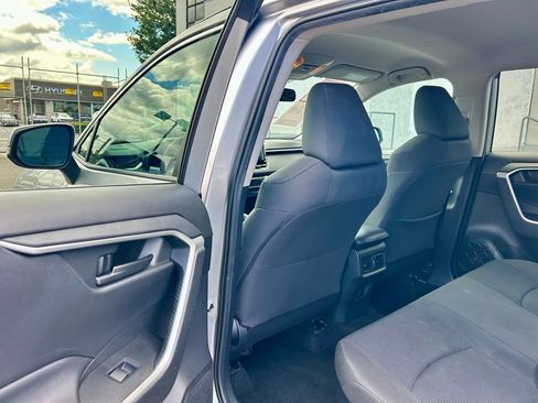 Certified 2020 Toyota RAV4 LE w/ All Weather Liner Package AWD/4WD image 11