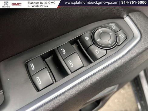 Used 2024 GMC Sierra 1500 SLT image 16