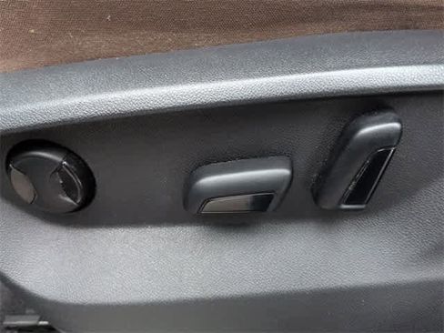 Used 2022 Volkswagen Atlas SE w/ Panoramic Sunroof Package image 17