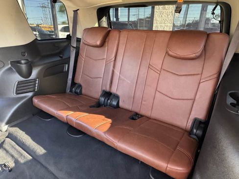 Used 2015 Cadillac Escalade Premium AWD/4WD image 48
