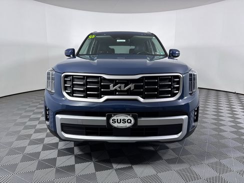 Used 2025 Kia Telluride S AWD/4WD image 2
