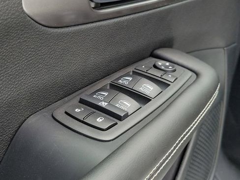 New 2026 Chrysler Pacifica Select image 17