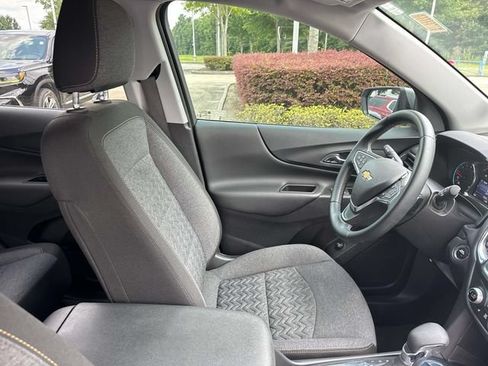 Used 2024 Chevrolet Equinox LT FWD image 15