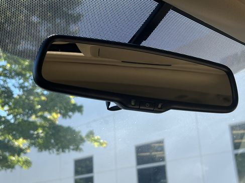 Used 2016 Toyota Highlander XLE FWD image 27