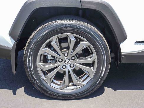 Certified 2023 Toyota RAV4 Limited AWD/4WD image 9