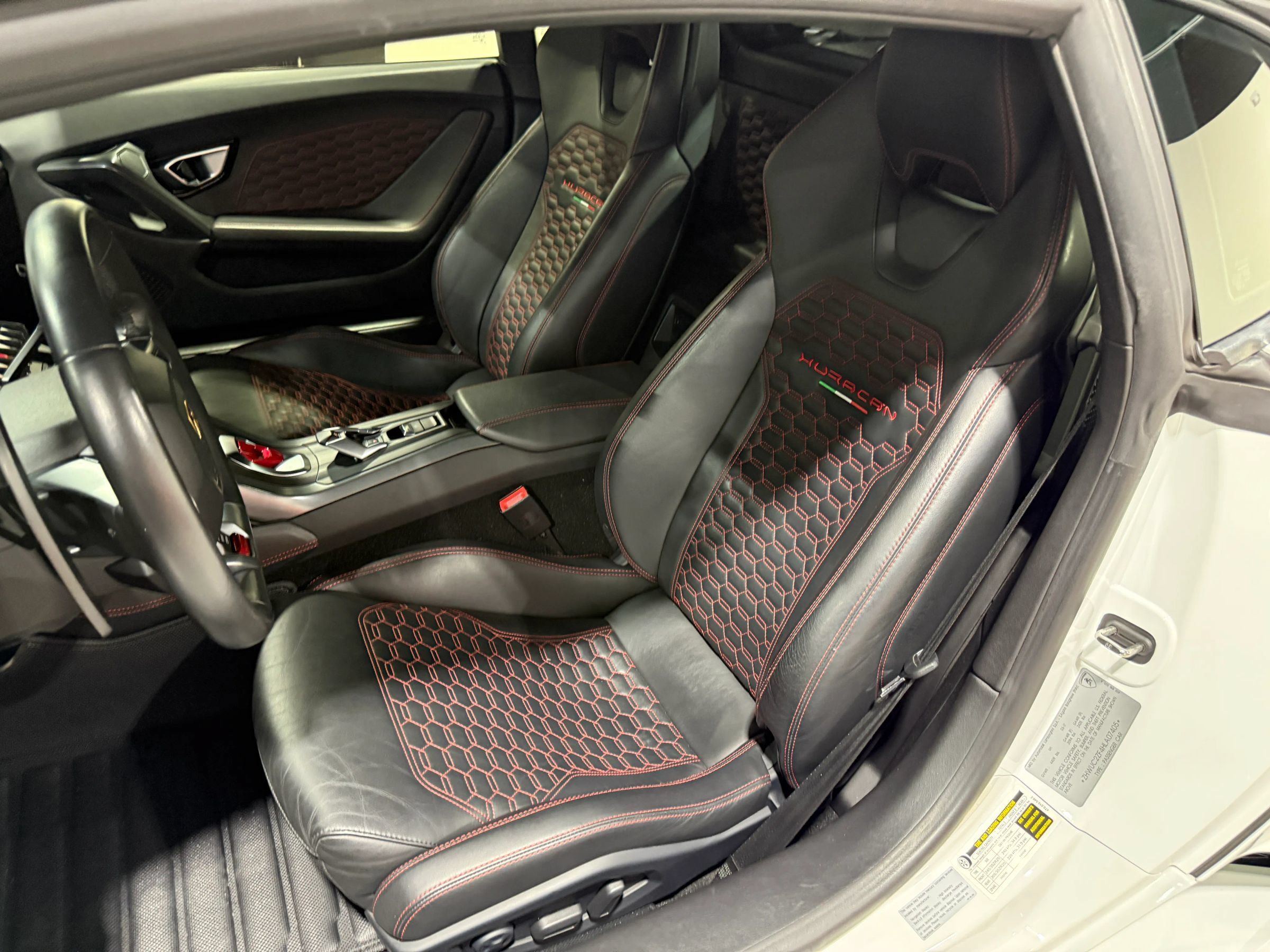 Used 2017 Lamborghini Huracan LP 580-2 RWD image 44