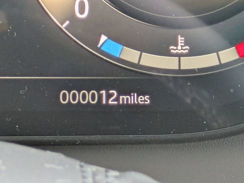 New 2026 Land Rover Range Rover Sport Dynamic SE image 11