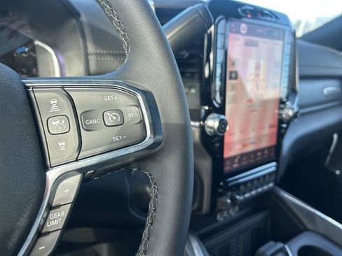 New 2026 RAM 2500 Laramie AWD/4WD image 18