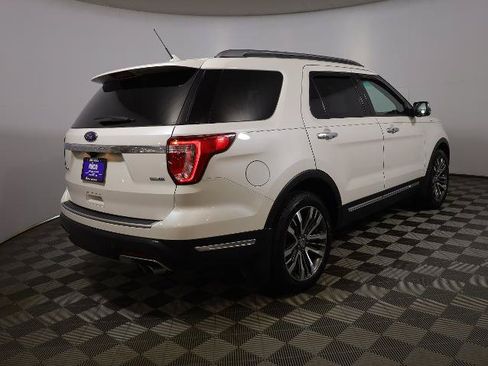 Certified 2018 Ford Explorer Platinum AWD/4WD image 5