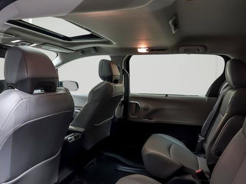 Certified 2024 Toyota Sienna XLE AWD/4WD image 12