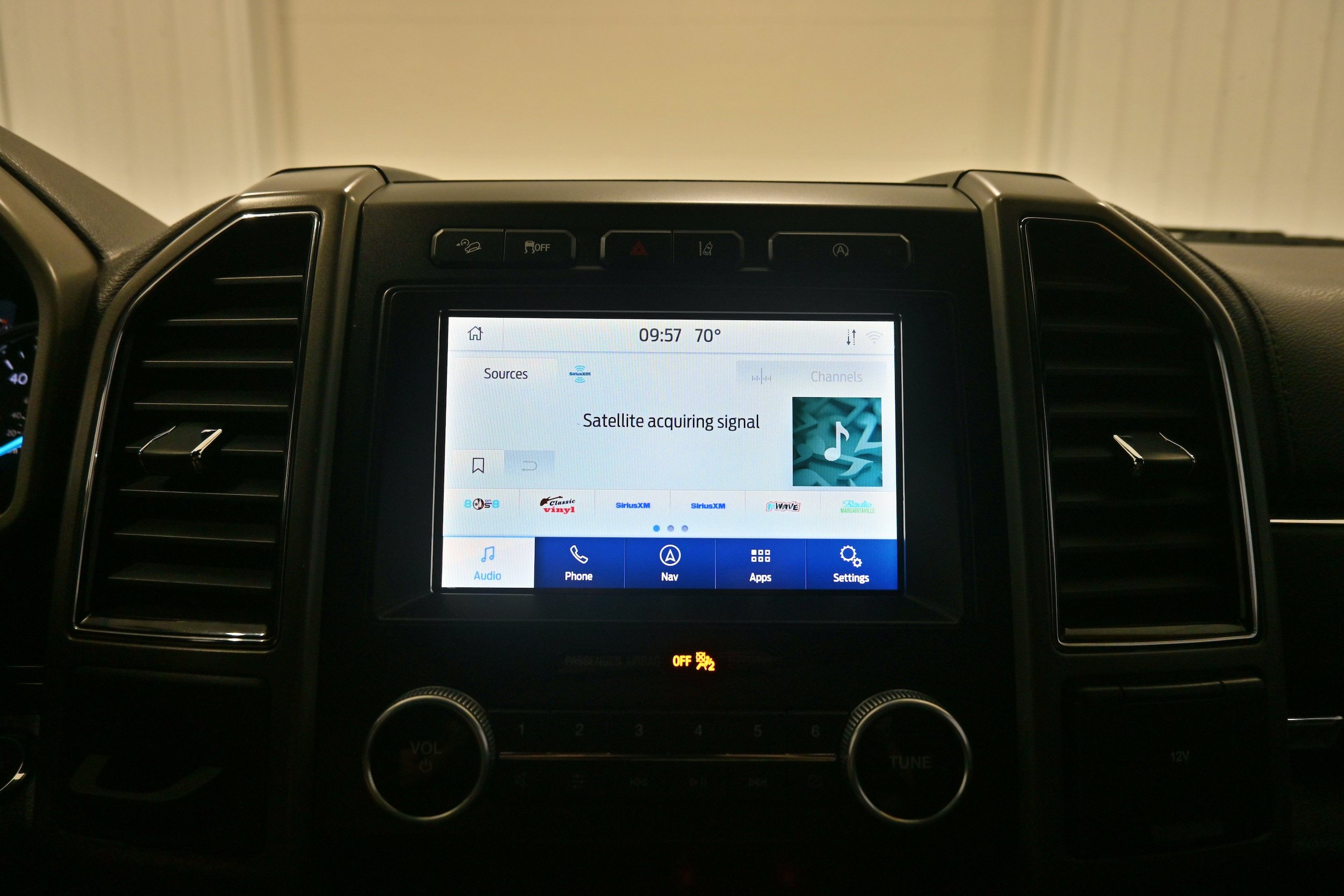 Used 2021 Ford Expedition XLT AWD/4WD image 12