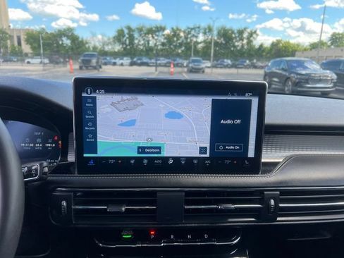 Used 2023 Lincoln Corsair AWD w/ Equipment Group 101A image 23
